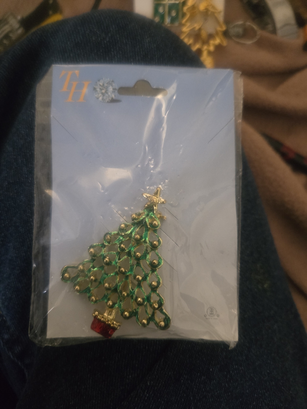 Holiday Green & Gold Christmas Tree Brooch - TH